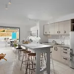 Sapphire 6bed With Pool And Hot Tub In Villa *